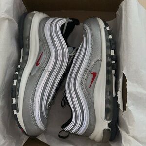 brand new with box nike air max97 silver and white size 7.5 women